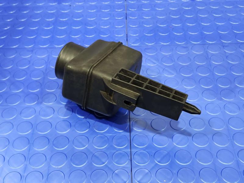 2008 Lexus LS 460 Air Intake Tube/Resonator