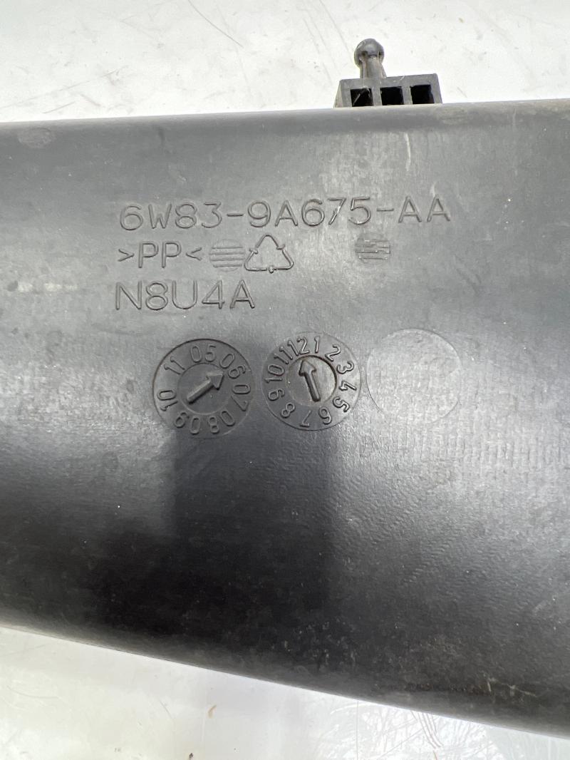 2008 Jaguar XK Air Intake Tube/Resonator