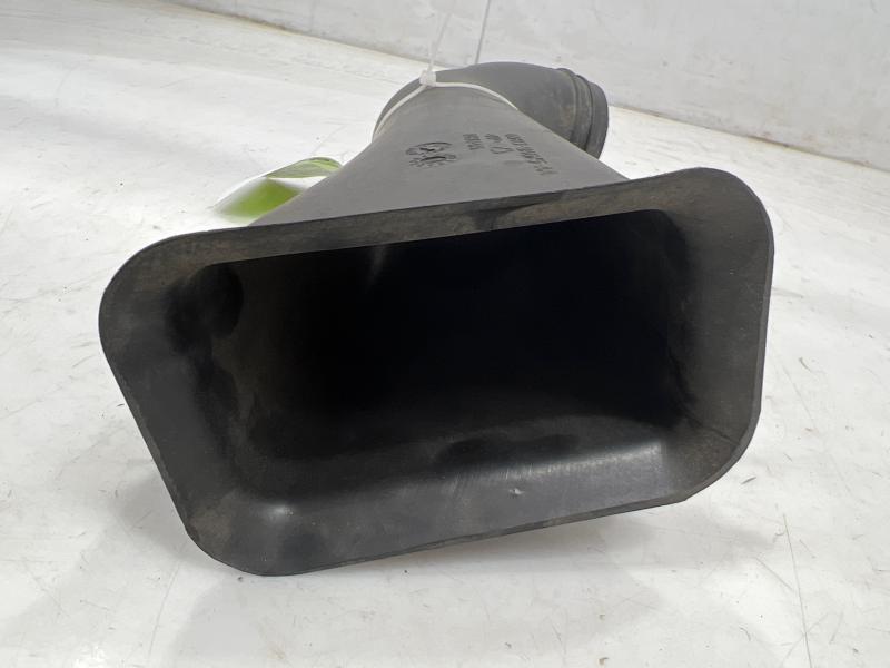 2008 Jaguar XK Air Intake Tube/Resonator