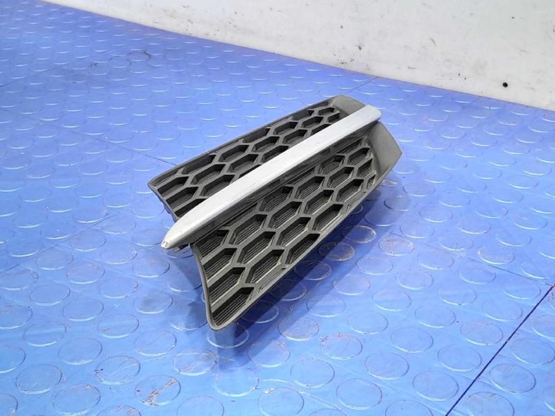 2014 Toyota RAV4 Grille