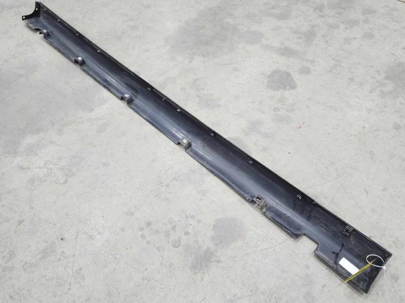 2013 Dodge Charger Rocker Moulding