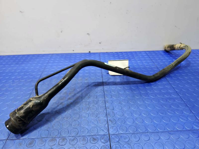2014 Chrysler 300 Fuel Filler Neck