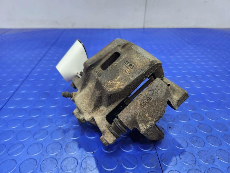 2005 Lexus RX 330 Caliper