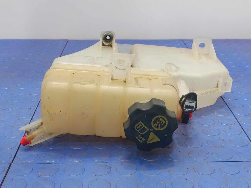 2014-2019 Cadillac CTS Radiator Engine Coolant Overflow Reservoir OEM 22948113