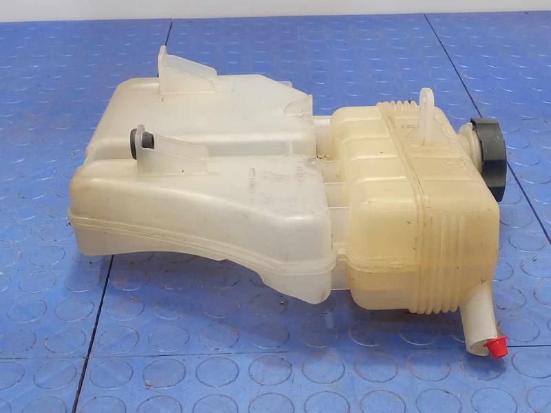 2014-2019 Cadillac CTS Radiator Engine Coolant Overflow Reservoir OEM 22948113