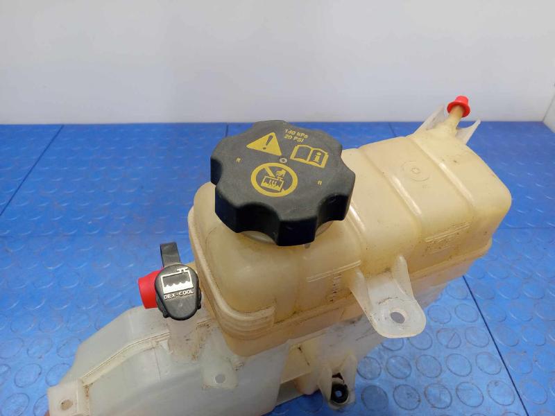 2014-2019 Cadillac CTS Radiator Engine Coolant Overflow Reservoir OEM 22948113