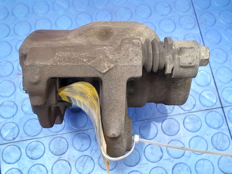2015 Ford Transit 250 Caliper