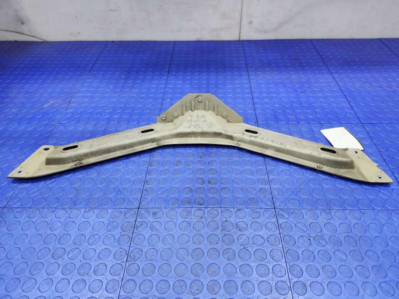 2011 Maserati Quattroporte Radiator Support