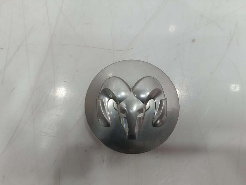 2004 - 2007 Dodge Ram 1500 Alloy Wheel Chrome Center Cap OEM 05290814AA