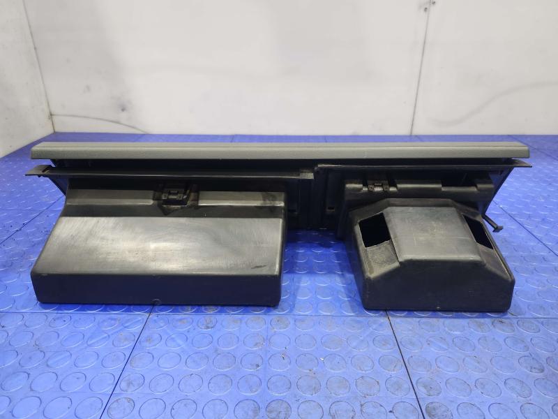 1992 Isuzu NPR Glove Box