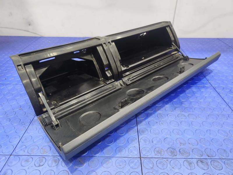 1992 Isuzu NPR Glove Box