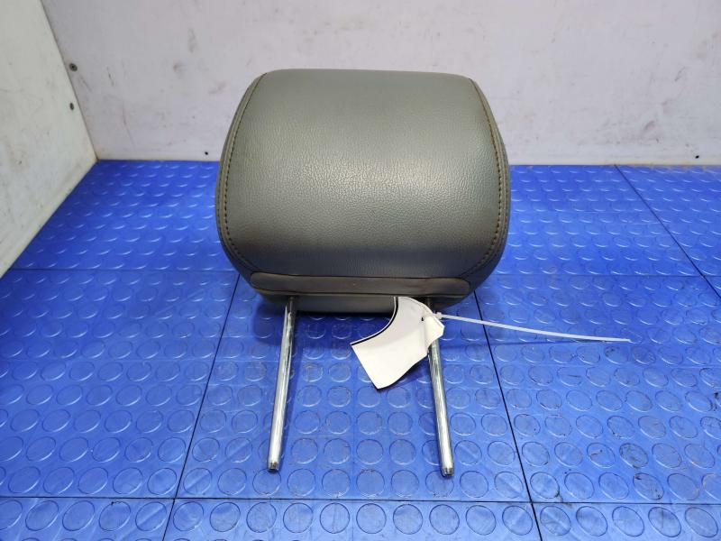 2012 Ford F-250 Super Duty Headrest