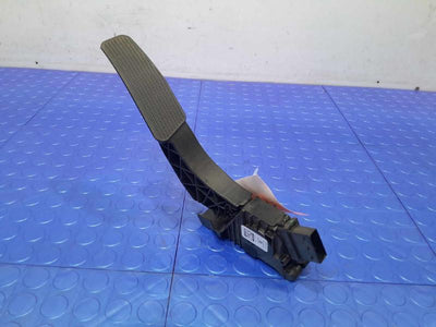 2021 Chrysler Voyager Pedal Assembly