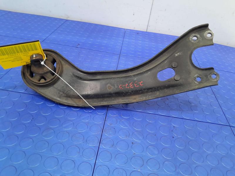 2013 Kia Sportage Lower Control Arm Rr