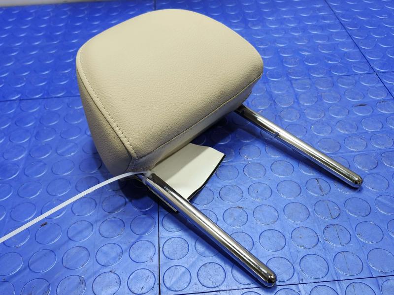 2018 Audi A4 Headrest