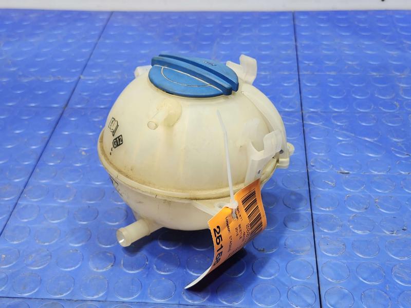 2015 Volkswagen Beetle Coolant Recovery Bottle