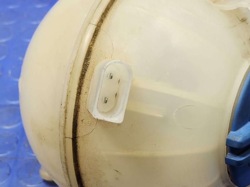 2015 Volkswagen Beetle Coolant Recovery Bottle