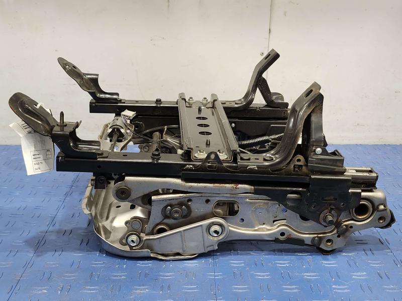 2018 Subaru Forester Seat Track
