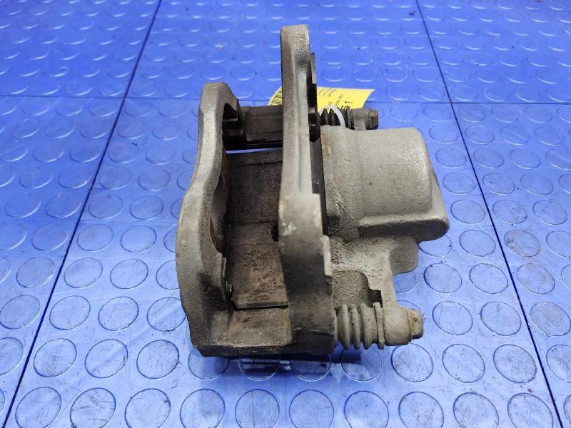 2016 Chrysler 200 Caliper