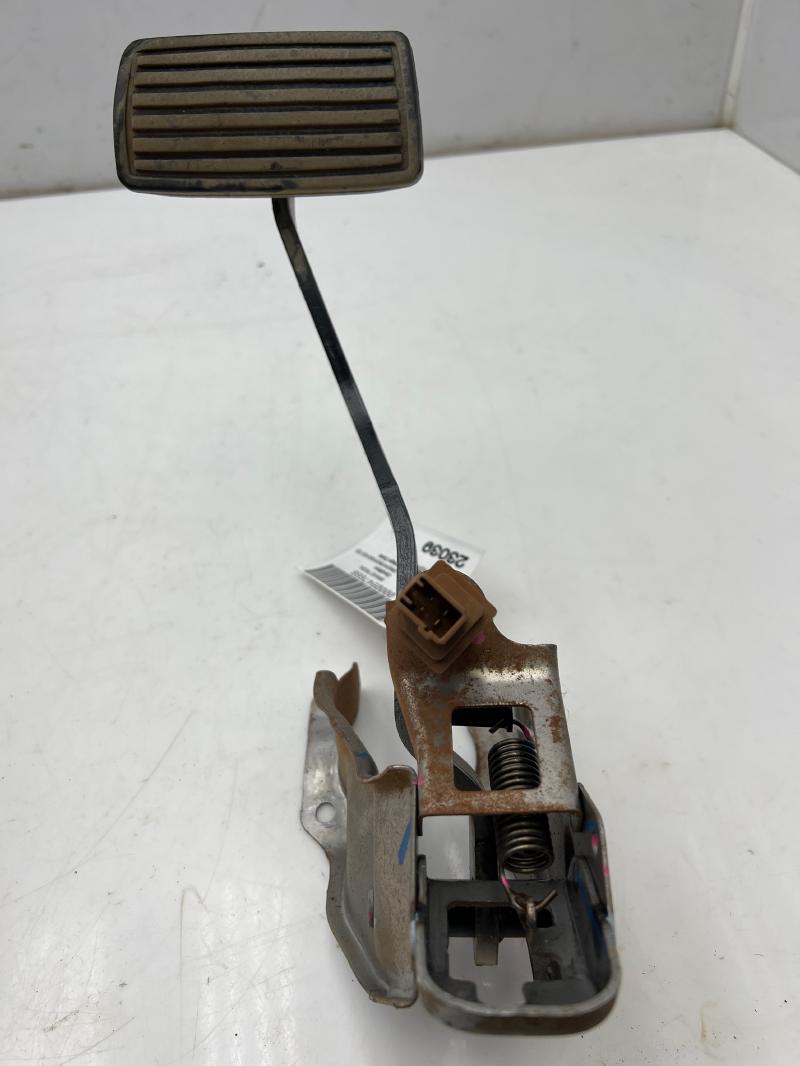 2012 - 2016 Honda CRV Brake Pedal Assembly w/ Bracket OEM 46600-T0A-A81