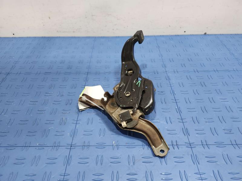 2013 Toyota Camry Emergency Brk.