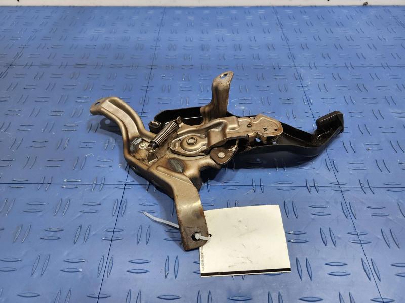 2013 Toyota Camry Emergency Brk.