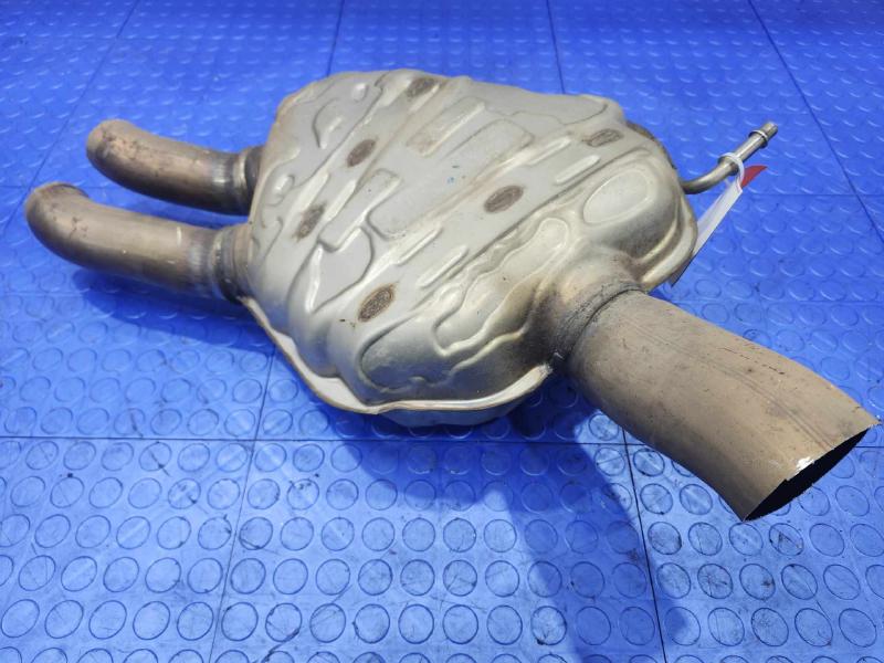 2017-2019 Audi Q7 3.0L Center Intermediate Exhaust Muffler OEM 4M0253181AN