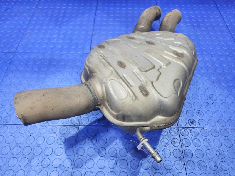 2017-2019 Audi Q7 3.0L Center Intermediate Exhaust Muffler OEM 4M0253181AN