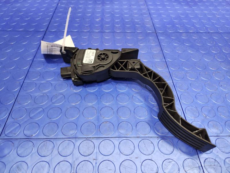 2014 Ford Focus Pedal Assembly