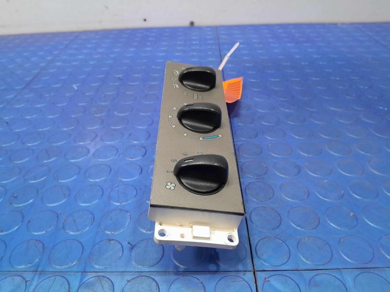 2005 Ford Explorer Heater A/C Control