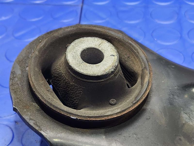 2019 Toyota Camry Lower Control Arm Rr