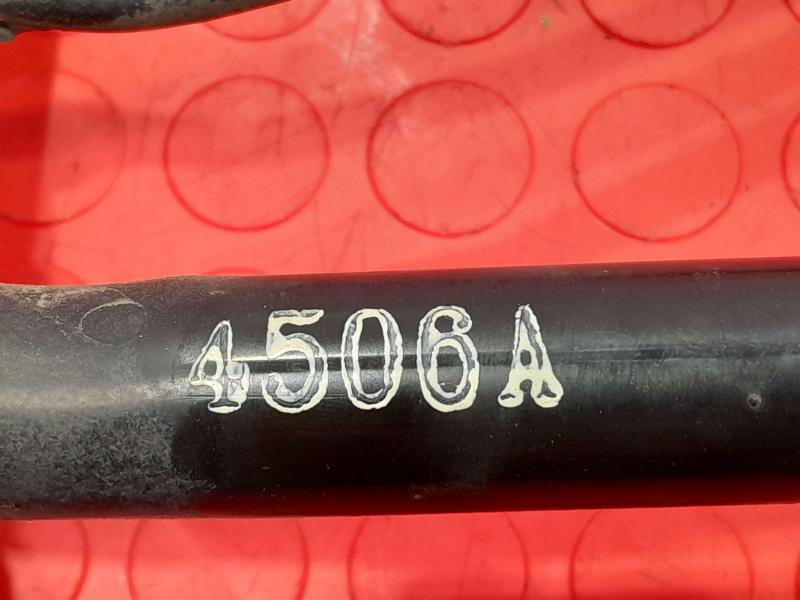 2014 Infiniti QX80 Fuel Filler Neck