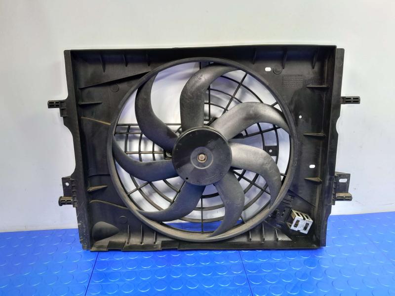 2020-2021 Nissan Versa CVT Engine Cooling Fan Assembly Genuine OEM 214815RB0B