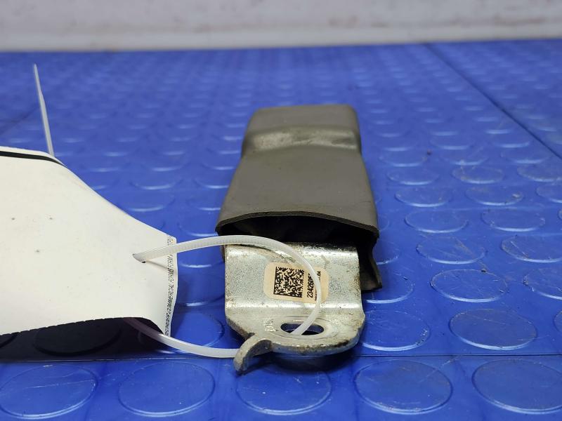2016 Chevrolet Silverado 1500 Front Seat Belt