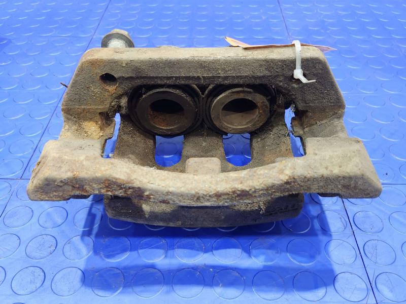 2005 Ford F-350 Super Duty Caliper