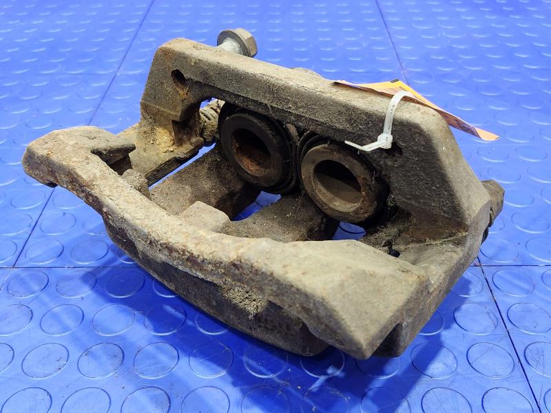 2005 Ford F-350 Super Duty Caliper