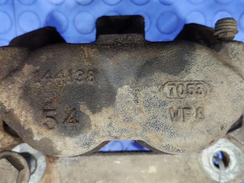 2005 Ford F-350 Super Duty Caliper