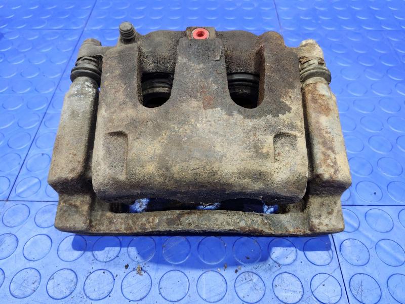 2005 Ford F-350 Super Duty Caliper