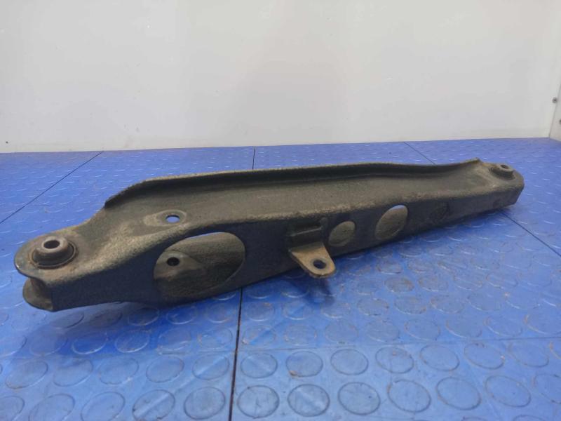 2001 Honda CR-V Lower Control Arm Rr