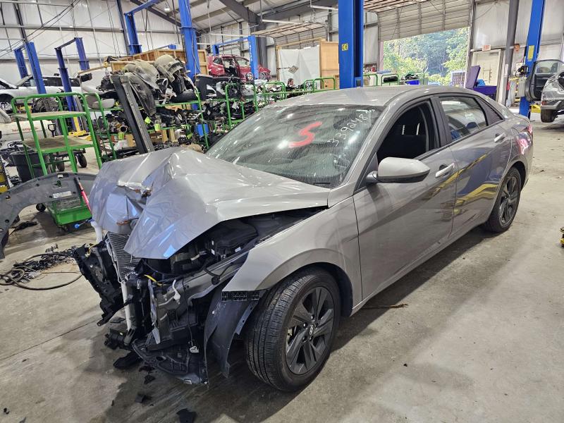 2022 Hyundai Elantra Front Door