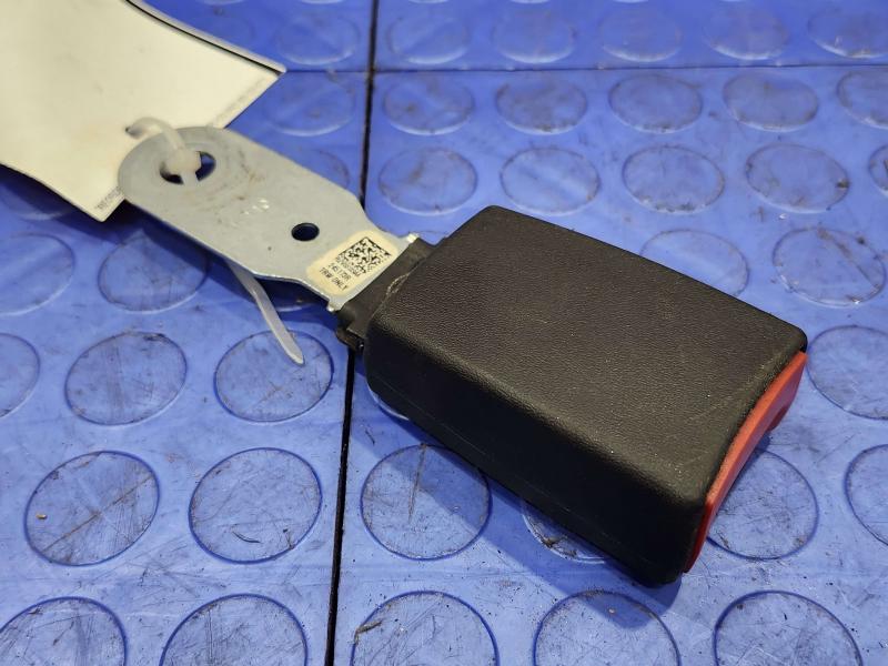 2017 Dodge Grand Caravan Rear Seat Belt