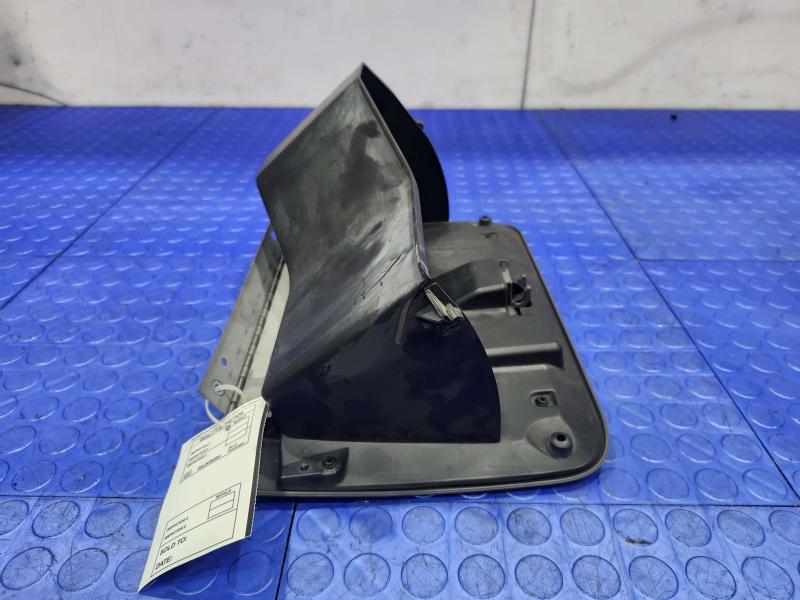 2004 Ford Explorer Glove Box