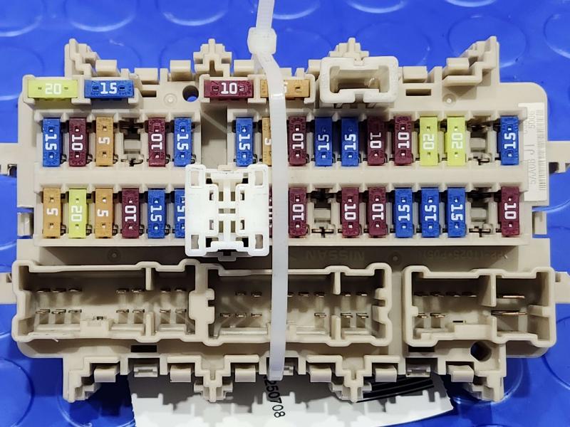 2015 Nissan Murano Cabin Fuse Box