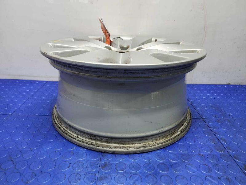 2015 Subaru Legacy Wheel