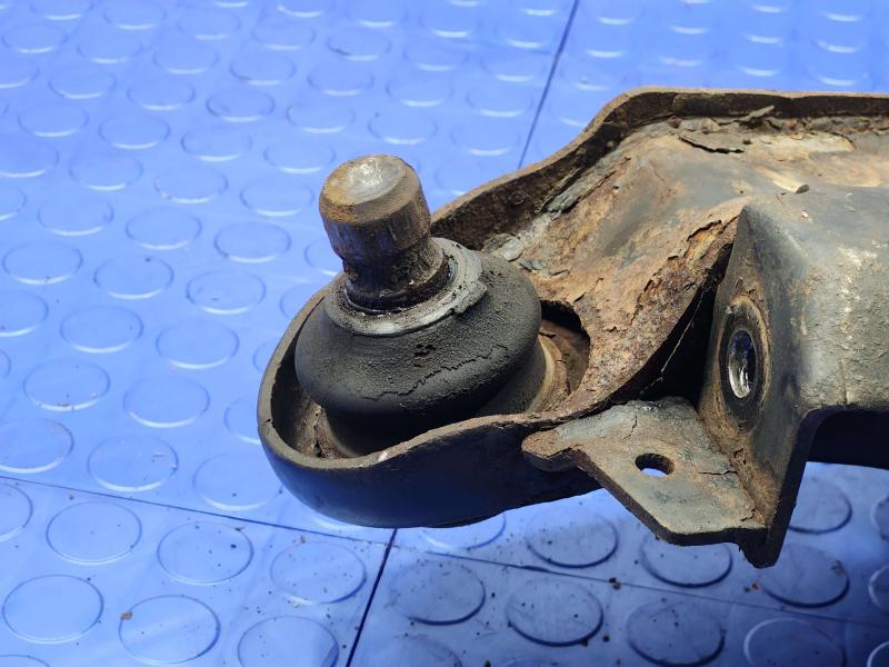 2011 Infiniti QX56 Lower Control Arm Front