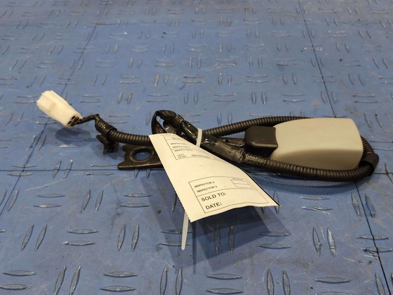 2007 Toyota RAV4 Front Seat Belt