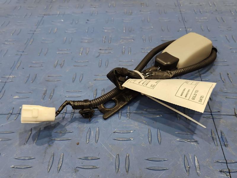 2007 Toyota RAV4 Front Seat Belt