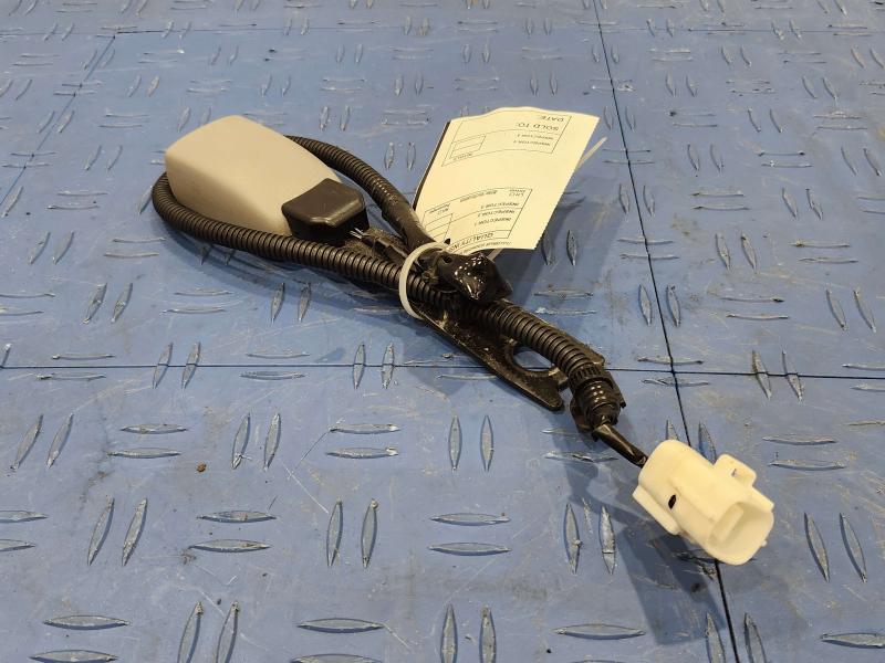 2007 Toyota RAV4 Front Seat Belt