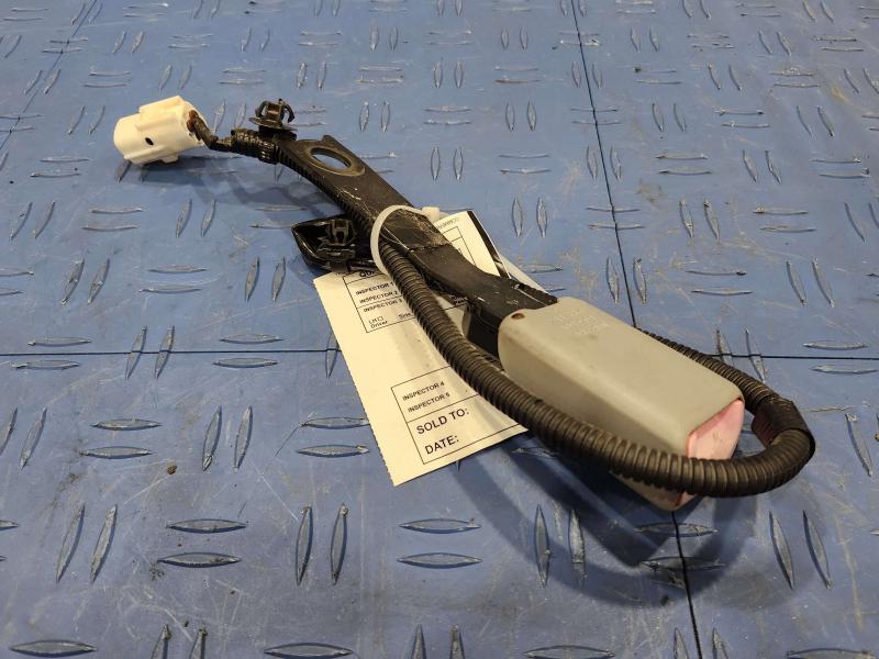 2007 Toyota RAV4 Front Seat Belt