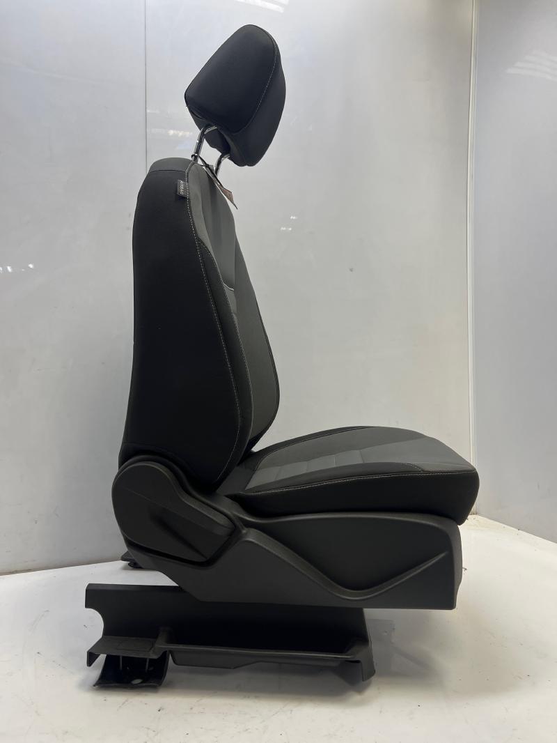 2013 Ford Escape Front Seat
